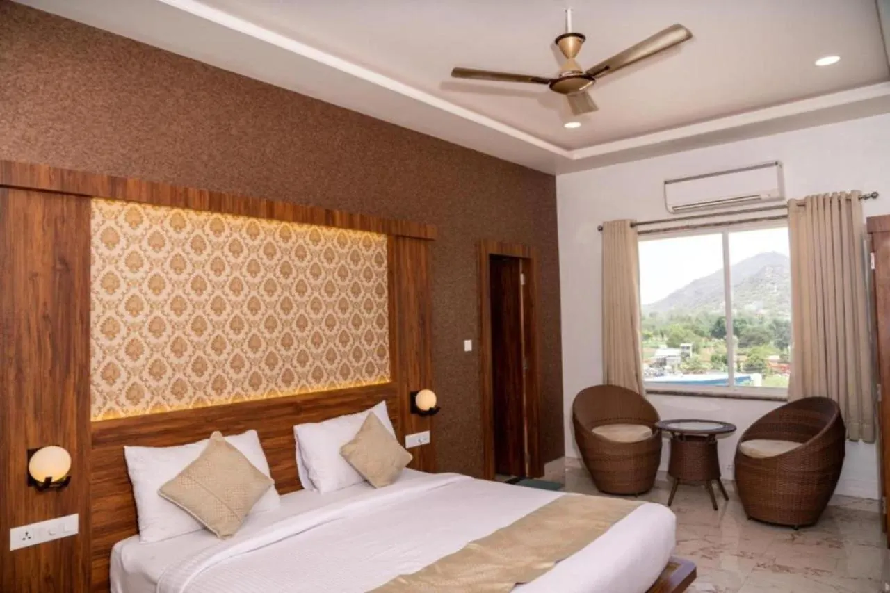 Hotel Agnija Ουνταϊπούρ